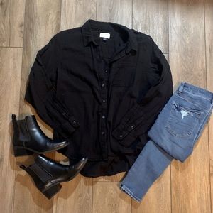 Universal Threads long sleeve shirt